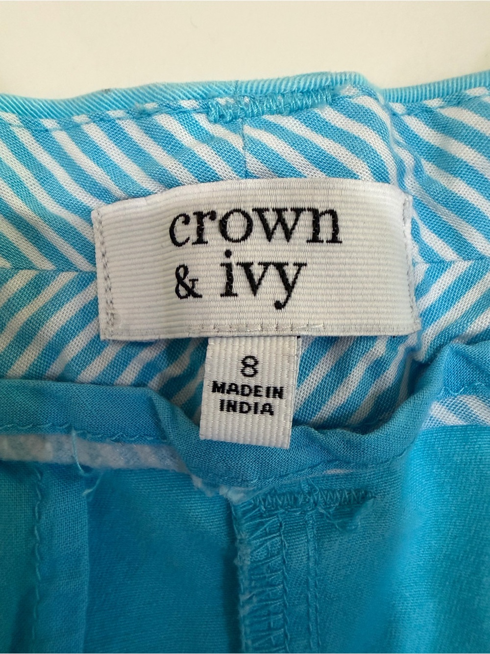 crown & ivy Shorts Size 8 - Picture 3 of 12